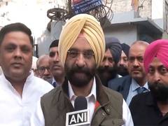
      
      Delhi Minister Sirsa slams Kejriwal for 'hiding' CAG reports
      
      