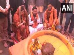
      
      Uttarakhand CM Dhami offers prayers at Vankhandi Mahadev Temple
      
      