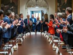 
      
      Zelenskyy to meet Trump, sign 