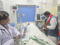 
      
      Odisha CM meets people injured during Lingaraj Temple Jagar Yatra
      
      