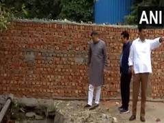 
      
      Delhi PWD Minister inspects road repair
      
      
