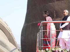 
      
      Gujarat: President Murmu visits Statue of Unity
      
      
