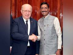 
      
      Raksha Rajya Mantri meets Commissioner for Defence & Space, Europ
      
      