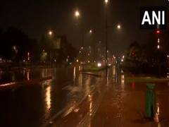 
      
      Delhi experiences light rain; AQI remains in ‘moderate’ category
      
      