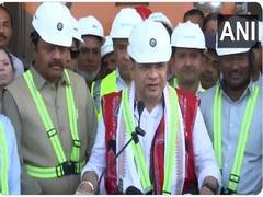 
      
      Ashwini Vaishnaw inspects locomotive manufacturing unit in Dahod
      
      