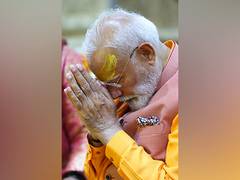 
      
      PM Modi offers prayers at Somnath Temple after Mahakumbh
      
      