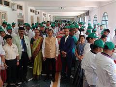 
      
      SRM Students & Alumni Set World Record
      
      