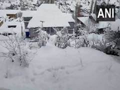
      
      Lahaul and Spiti gets covered in thick blanket of snow 
      
      