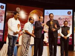 
      
      Justice Abhay Thipsay (Retd.) and Gopkumar Pillai honour Achiever
      
      
