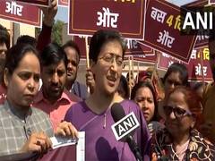 
      
      Atishi, AAP MLAs protest against BJP over Mahila Samriddhi Yojana
      
      