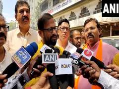
      
      Naresh Mhaske holds protest over Beed sarpanch murder case
      
      