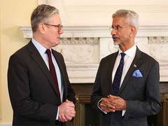 
      
      UK: EAM Jaishankar meets PM Starmer, Foreign Secy during visit
      
      