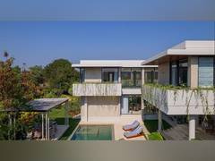 
      
      MD of India's Financial Institution to be Neighbors with Virat 
      
      
