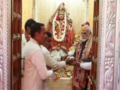 
      
      PM Modi offers prayers at winter seat of Ganga in Mukhwa
      
      