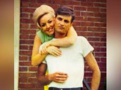 
      
      Dolly Parton pays tribute to late husband Carl Dean with new song
      
      