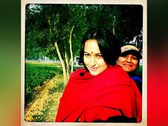 
    Sonakshi Sinha shares throwback pictures from of 'Lootera'
    