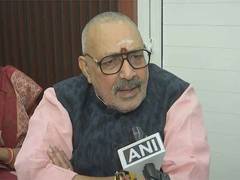 
      
      Union Minister Giriraj Singh slams Tejashwi Yadav over his remark
      
      