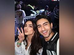 
      
      Khushi Kapoor drops fun pics from Lollapalooza with IAK
      
      