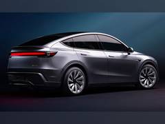 
    Tesla CEO Elon Musk showcases redesigned Model Y
    