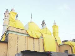 
      
      Mosques covered with tarpaulins ahead of 'Laat Saheb' Holi 
      
      