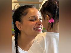 
    Bipasha's daughter Devi adds cute touch to their Holi celebration
    