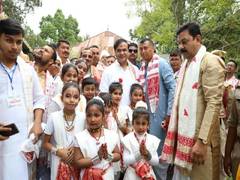 
      
      Assam CM Sarma celebrates Holi, Dola in Barpeta
      
      