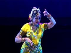 
      
      Hema Malini performs classical dance at Vrindavan Mahotsav
      
      