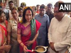 
      
      Hema Malini celebrates Holi in Puri
      
      