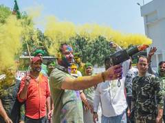 
      
      BJP targets Tej Pratap over his order to cop on Holi
      
      
