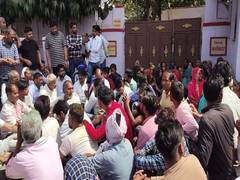 
      
      MP: Body discovery sparks protest in Morena
      
      