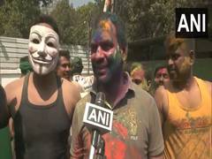 
      
      'Dance or be suspended' row: Tej Pratap Yadav blames BJP, RSS
      
      