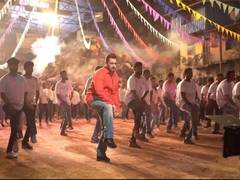 
      
      Sikandar: Makers drop BTS video from song shoot
      
      