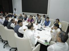 
      
      Delhi CM Rekha Gupta consults CAs for 2025-26 Budget
      
      