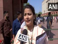 
      
      Congress MP Praniti Shinde slams BJP
      
      