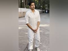 
    Ayan Mukerji requests paps to respect his family's privacy
    