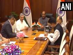 
      
      LS Secretariat, MEITY sign MoU to launch 'Sansad Bhashini'...
      
      