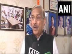 
      
      ECI is correcting its mistake:  Pramod Tiwari on linking Voter id
      
      