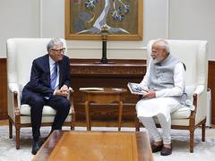 
      
      PM Modi discusses tech, innovation with Bill Gates
      
      