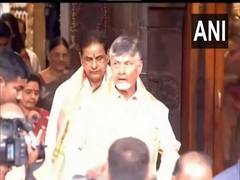 
      
      Chandrababu Naidu visits Tirupati Balaji temple 
      
      