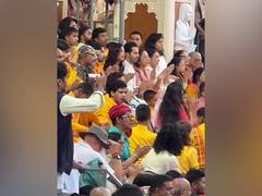 
      
      Varun Dhawan, Pooja Hegde attend Ganga Aarti in Rishikesh 
      
      