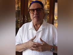 
      
      Boman Irani extends Navroze greetings
      
      