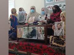 
      
      Pak: Baloch protesters injured, 1 dies as cops open fire
      
      