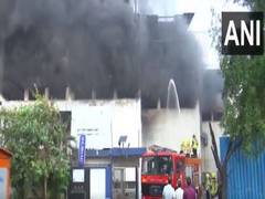 
      
      Efforts underway to control massive fire at MIDC in Navi Mumbai
      
      