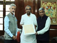
      
      India receives Mahatma Gandhi artefacts from South Africa
      
      