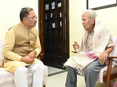 
      
      Chhattisgarh CM Sai meets eminent author Vinod Kumar Shukla
      
      