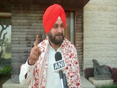 
      
      Sidhu feels MS Dhoni is the best wicket keeper 
      
      