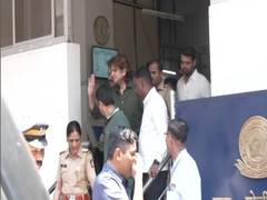 
      
      Kunal Kamra controversy: Mumbai Police arrest 11 people of Shiv S
      
      