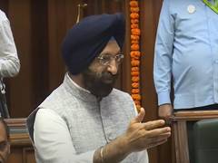 
      
      CAG Report on DTC; BJP’s Sirsa accuses Kejrial of corruption
      
      