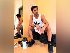 
    Pulkit Samrat shares glimpse of his fierce preparation for Glory
    