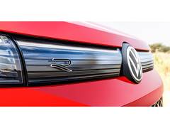 
    Volkswagen India commences pre-bookings for the all-new Tiguan R-
    